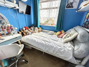 Photo 25- click for photo gallery
